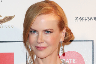 Illustration for article titled Nicole Kidman claps weird because of her jewelry, okay?